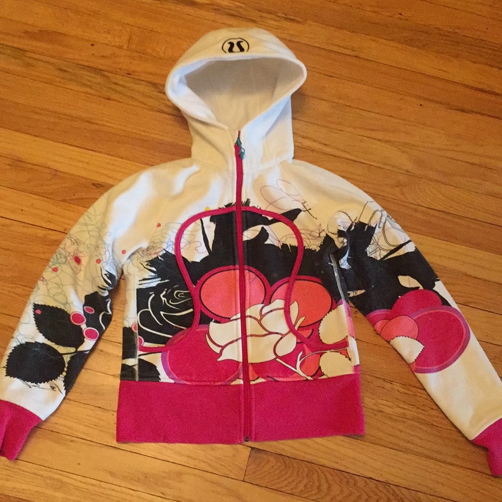 Lululemon hoodie size 6